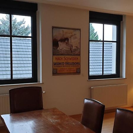 Fw Budueren Mit Oeffentlichem Wasserzugang 켓진 외부 사진