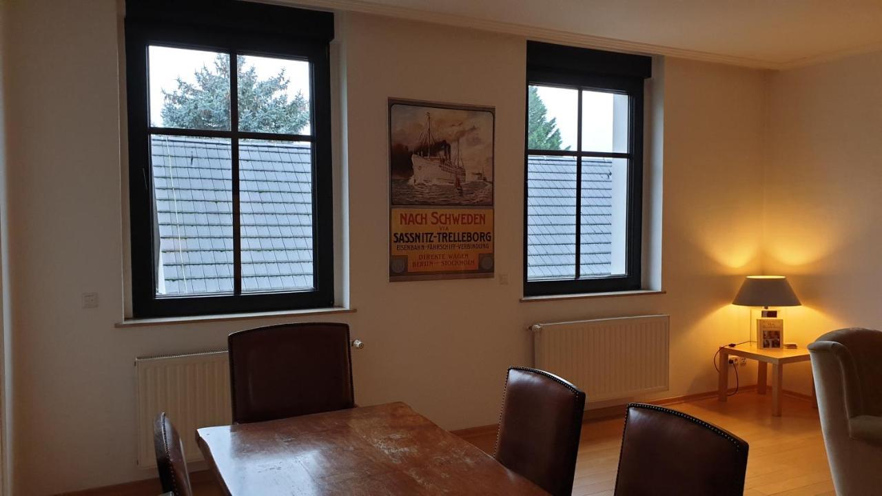 Fw Budueren Mit Oeffentlichem Wasserzugang 켓진 외부 사진